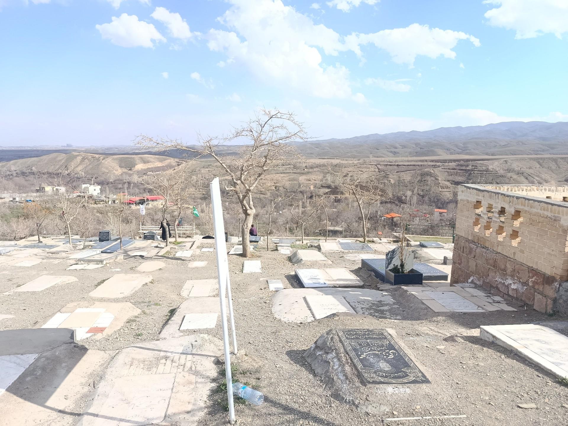 عکس مزار شهدای روستای دولت آباد 