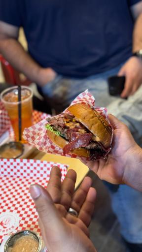 عکس رَد برگر