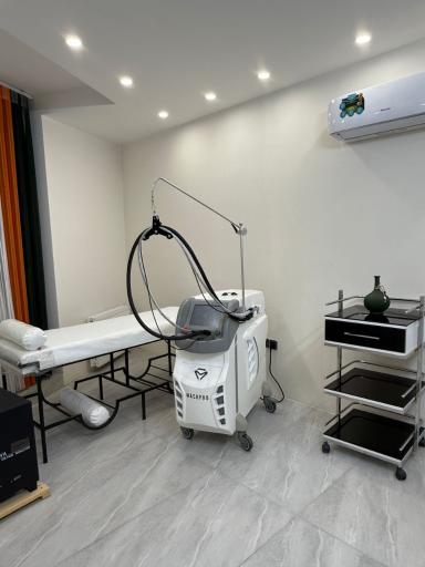 عکس کلینیک پوست و لیزر الیزا