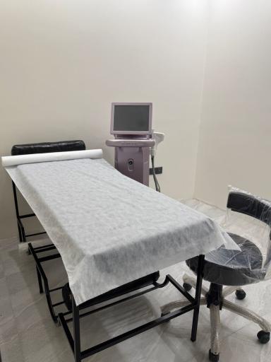 عکس کلینیک پوست و لیزر الیزا