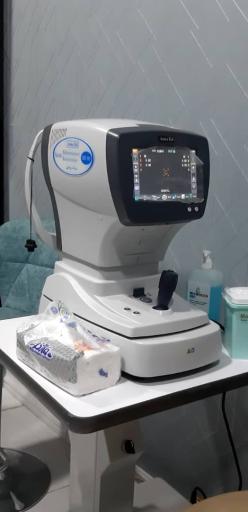 عکس عینک سازی مکعب