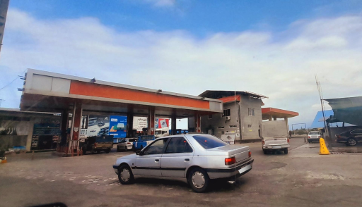 عکس پمپ بنزین صالحی