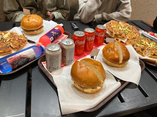 عکس فودکورت نارون
