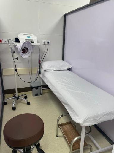 عکس بیمارستان مسیح دانشوری