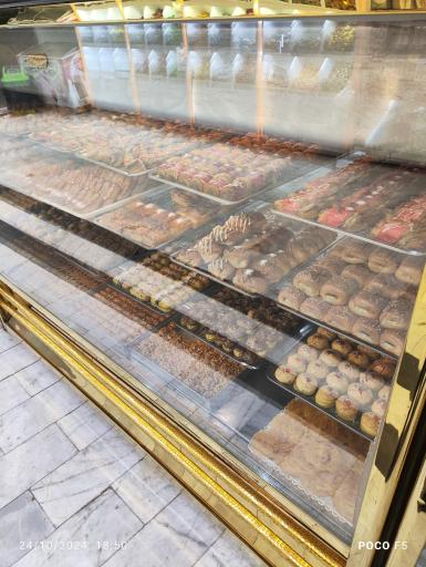 عکس شیرینی سرای شادباش