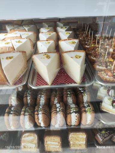 عکس شیرینی سرای شادباش