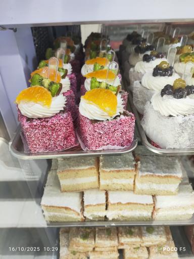 عکس شیرینی سرای شادباش