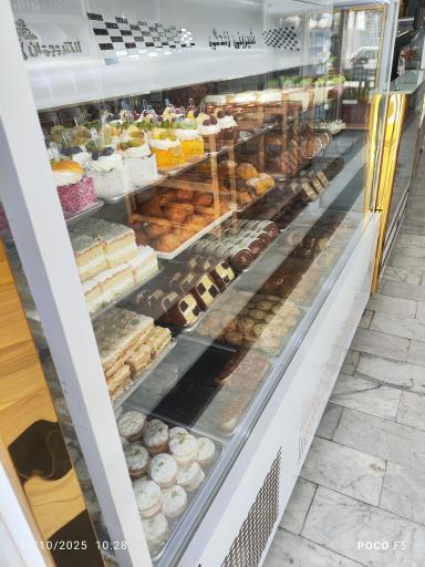 عکس شیرینی سرای شادباش