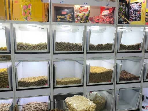 عکس تخمه داغ و آجیلی خوی 