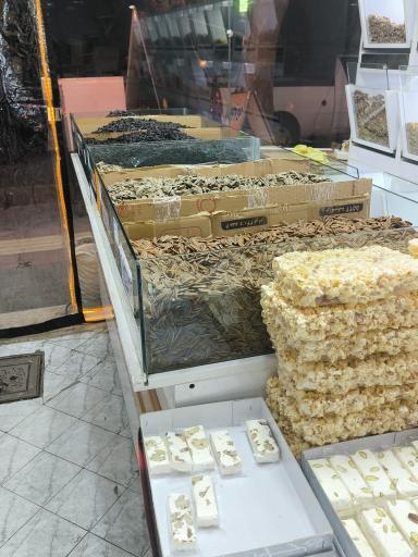 عکس تخمه داغ و آجیلی خوی 