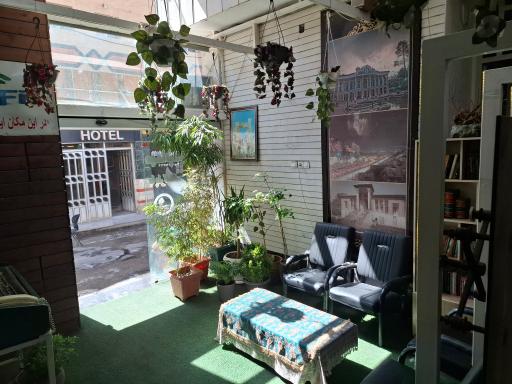 عکس مهمانپذیر شکوفه