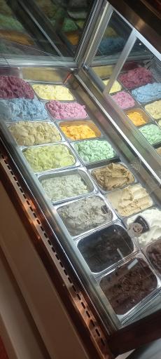 عکس بابا بستنی شعبه قدوسی