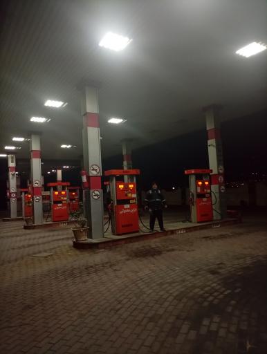 عکس پمپ بنزین زارعی وند