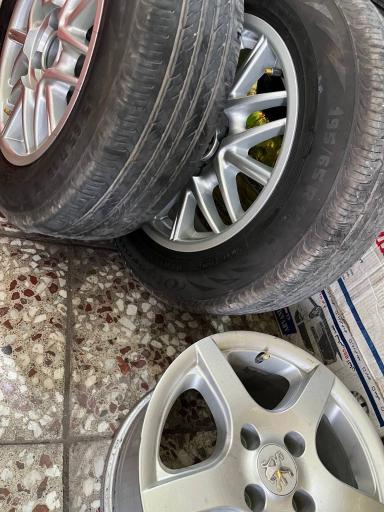 عکس لاستیک فروشی احمدی