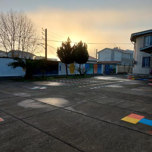 عکس دبستان و پیش دبستان دخترانه موثق