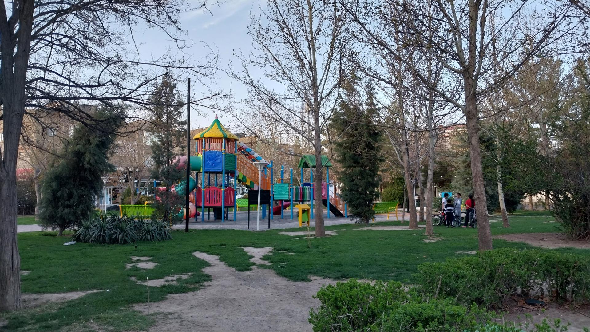 عکس بوستان اقاقیا (قاصدک)