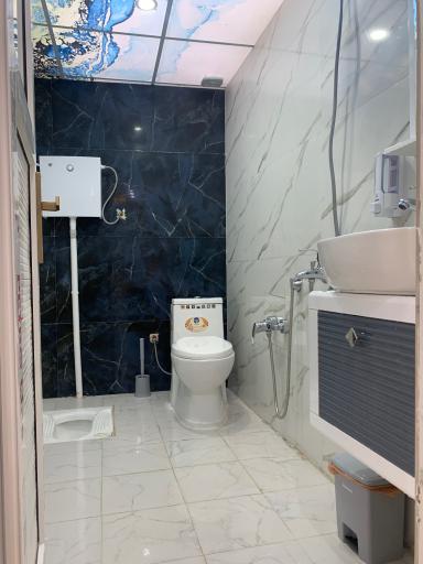 عکس هتل آپارتمان جهان نما