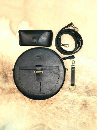 عکس فروشگاه باوند چرم