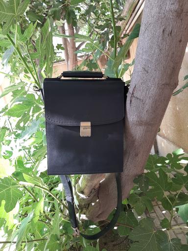 عکس فروشگاه باوند چرم