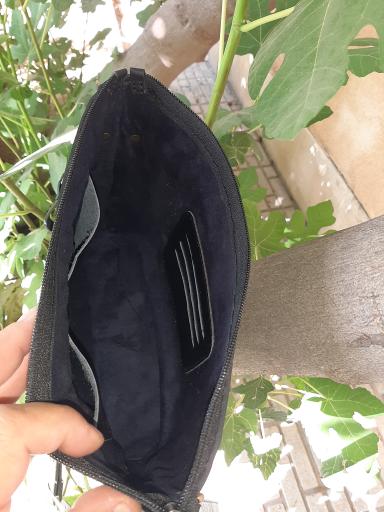 عکس فروشگاه باوند چرم