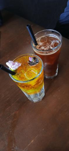 عکس کافه حیات 