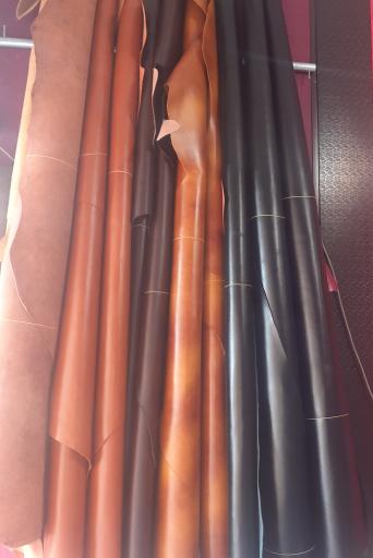 عکس فروشگاه باوند چرم