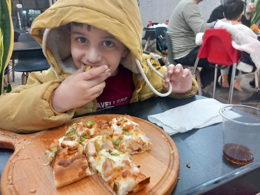 عکس مرغ کنتاکی مرند