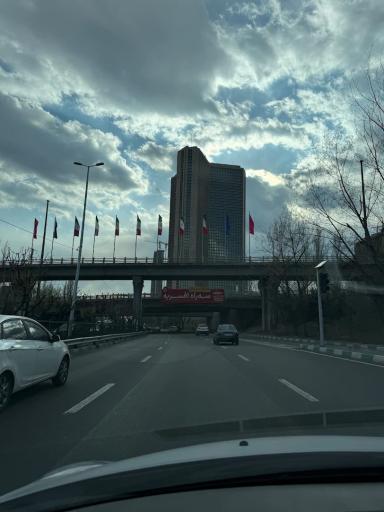 عکس برج بین المللی تهران