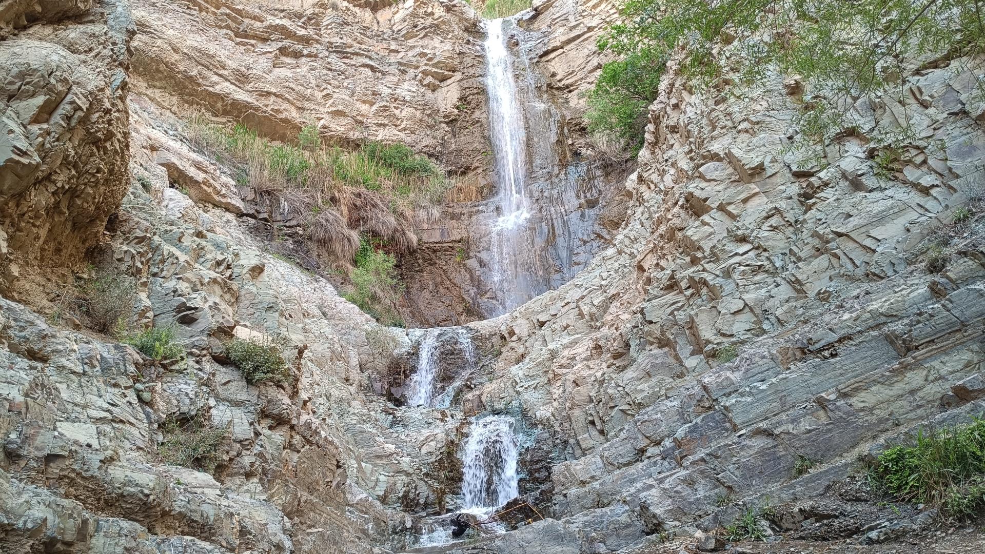 عکس آبشار انار دره