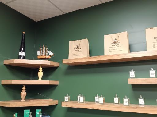 عکس عطر داریوم