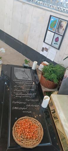 عکس مزار حسین قنبری قائم