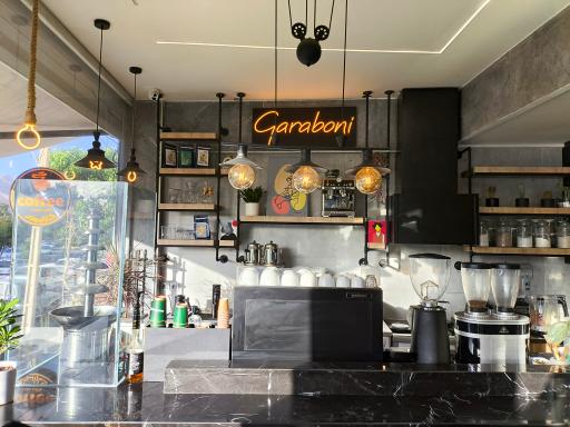 عکس کافه گارابونی
