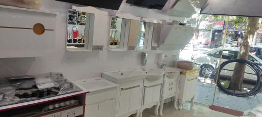 عکس لوازم‌ بهداشتی و لوله فروشی