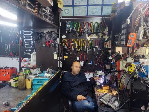 عکس خدمات برق خودرو و ECU با مدیریت رضا آزاد