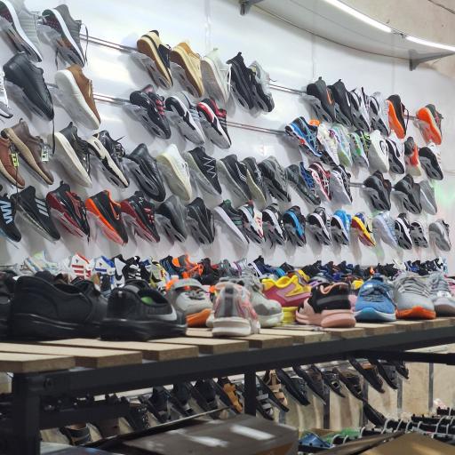 عکس ارزانسرای کفش نور