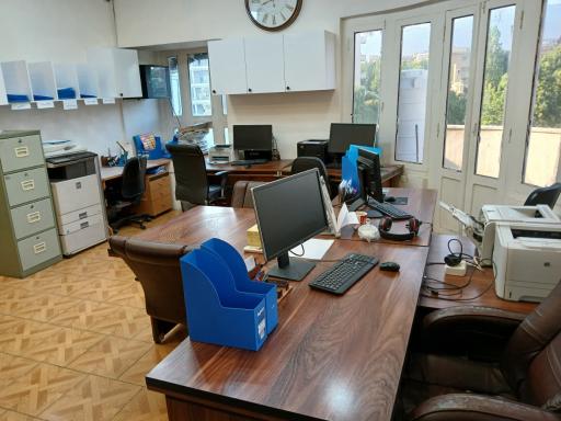 عکس دارالترجمه رسمی نیلا