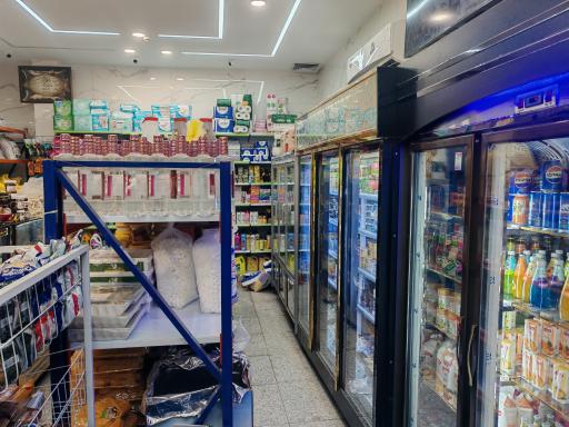 عکس سوپر مواد غذایی گلفروشان