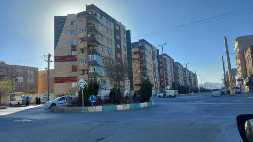 عکس میدان دکتر مهین حصیبی