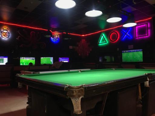 عکس گیم سنتر و کافه و بیلیارد