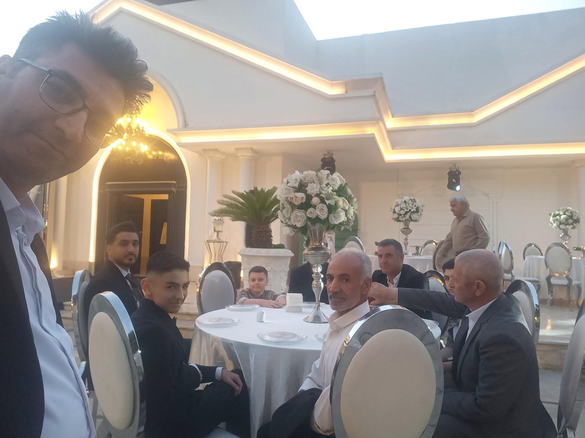 عکس باغ تالار عمارت رز