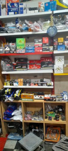 عکس تعمیرگاه موتور سینا سیکلت