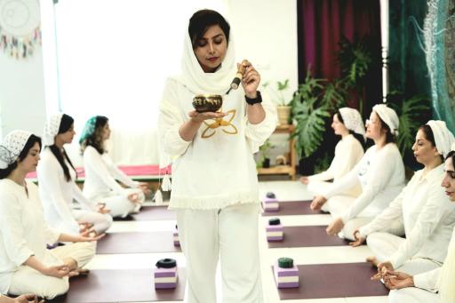 عکس موسسه تخصصی یوگا آسانا