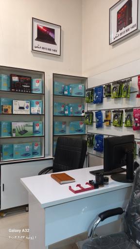 عکس کامپیوتر‌ نیکان
