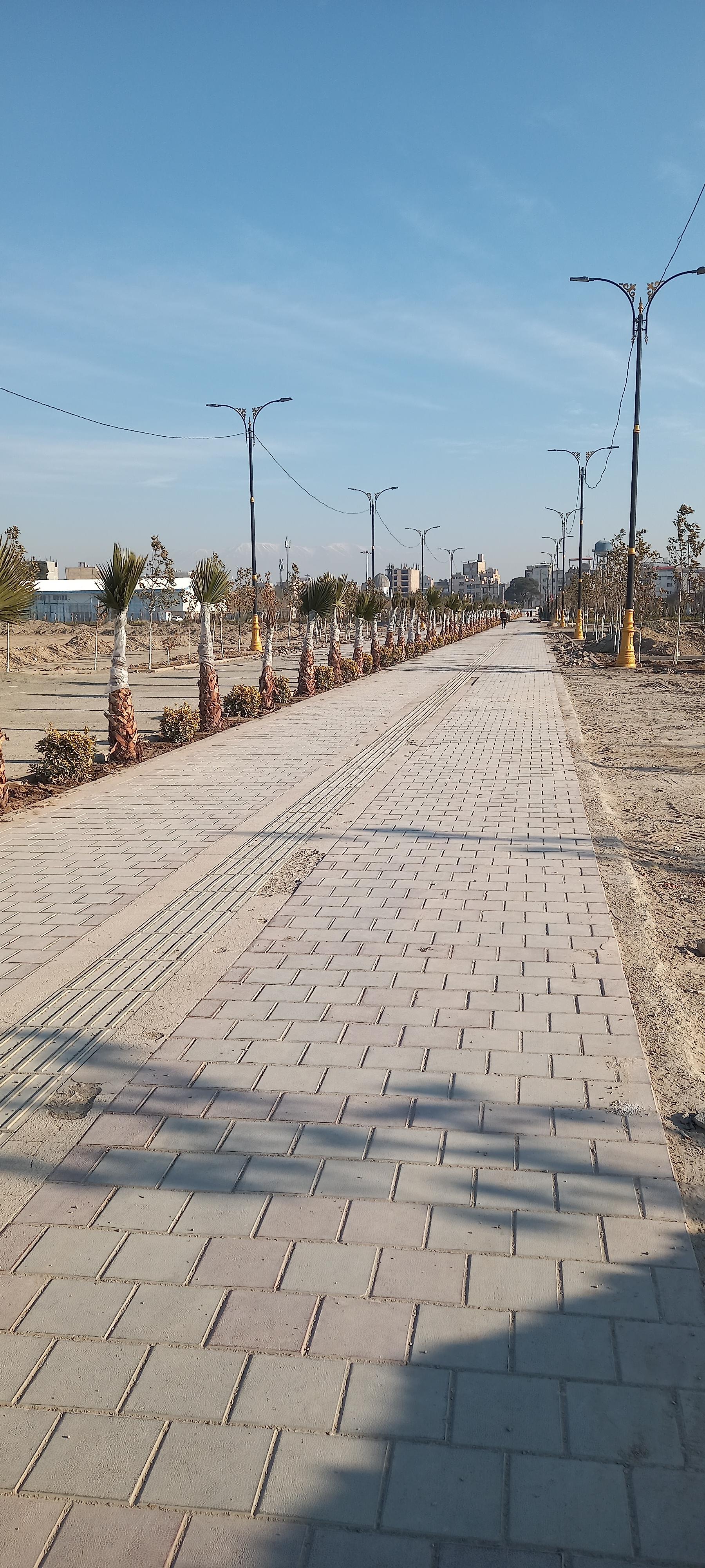 عکس مسیر پیاده روی پارک امامی 