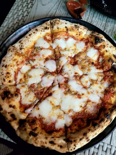 عکس پیتزا تیراش