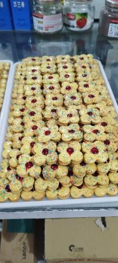 عکس کارگاه قنادی و شیرینی نوتلا