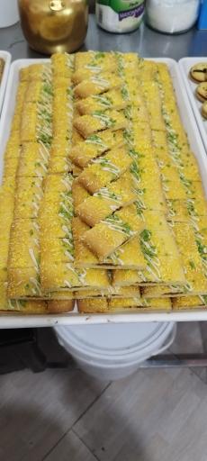 عکس کارگاه قنادی و شیرینی نوتلا