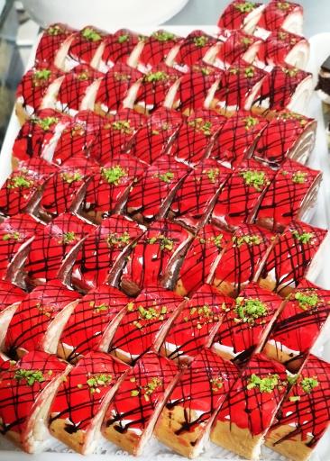 عکس کارگاه قنادی و شیرینی نوتلا