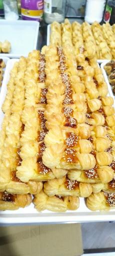 عکس کارگاه قنادی و شیرینی نوتلا