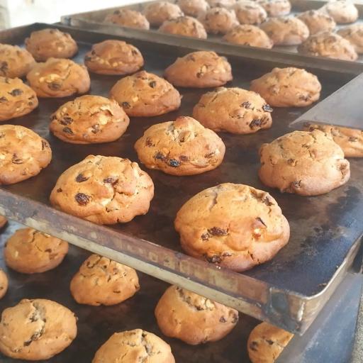 عکس کارگاه قنادی و شیرینی نوتلا